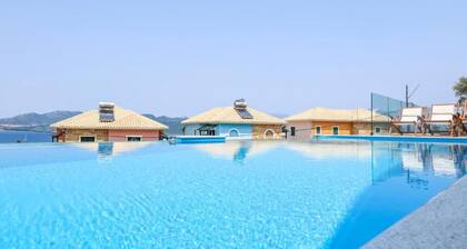 Red Bee Apartment Sea View