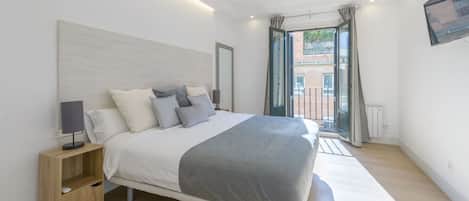 2 chambres, fer et planche Ă repasser, Wi-Fi, draps fournis