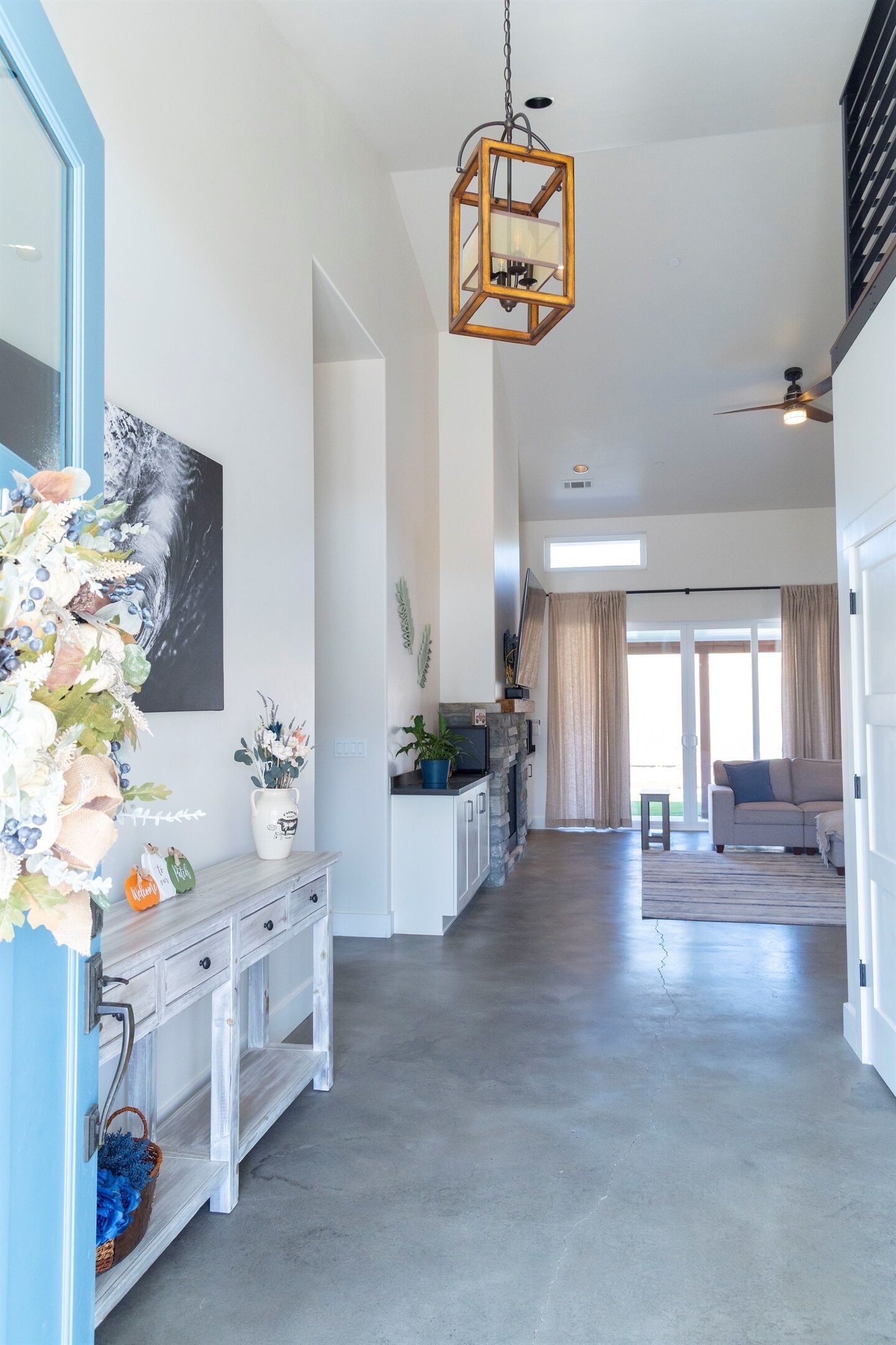 المنشأة من الداخل