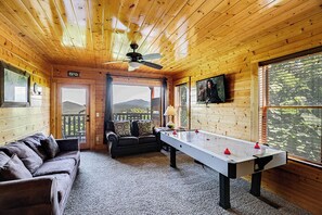 TV, fireplace, video games - A Cozy Smoky Mountain Escape w/ Views (Sevierville)
