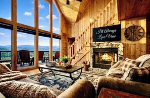 Interior - Panoramic Mountain Views w/ Hot Tub (Sevierville)