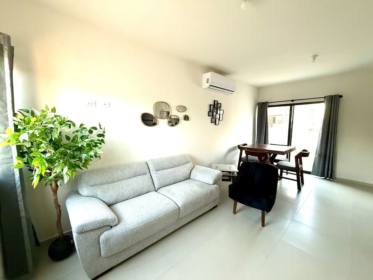 Modern Oasis With Pool - La Paz