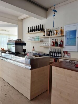 Classic Double or Twin Room | Bar (on property) - Hotel Marconi Miramare (Rimini)
