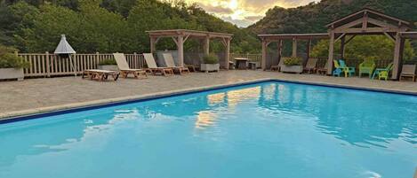 Outdoor pool, a heated pool