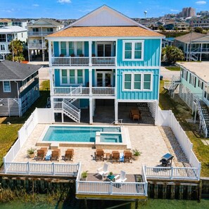 Exterior - Brand New Waterfront, Heated Pool-Spa, Elevator, Game Rm, 3min walk to the beach (North Myrtle Beach)