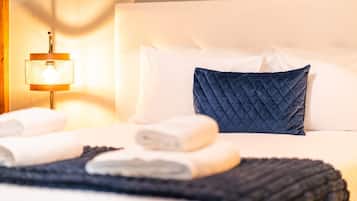 Iron/ironing board, Internet, bed sheets