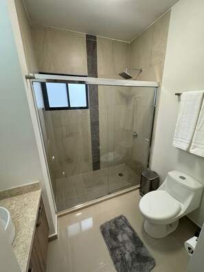 Hair dryer - 3 Bedroom Home in Gated Community (La Paz)