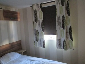 2 bedrooms - MOBILHOME 2 Bedrooms 4/5 pers camping 4* JULY AUGUST Rents 2025 idem to 2026 (Saint-Jean-de-Monts)