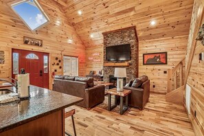 Fireplace - Inviting 2- Bedroom Cabin w/ Hot Tub (Gatlinburg)