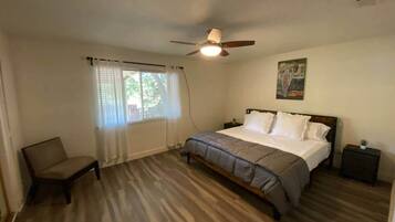 Bügeleisen/Bügelbrett, WLAN, Bettwäsche