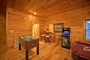 Games room - Spacious Cabin w/ Game Room, Hot Tub & Fireplace (Gatlinburg)