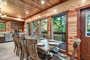 Dining - Glorious Mountain Lodge w/ Pool, Theater & Hot Tub (Gatlinburg)