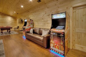 Spielezimmer