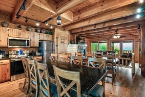Fridge, microwave, oven, stovetop - Majestic Lodge w/ Views, Hot Tub & Games (Sevierville)