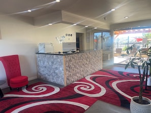 Reception - RELAX HOTEL AND SPA (Desert Hot Springs)