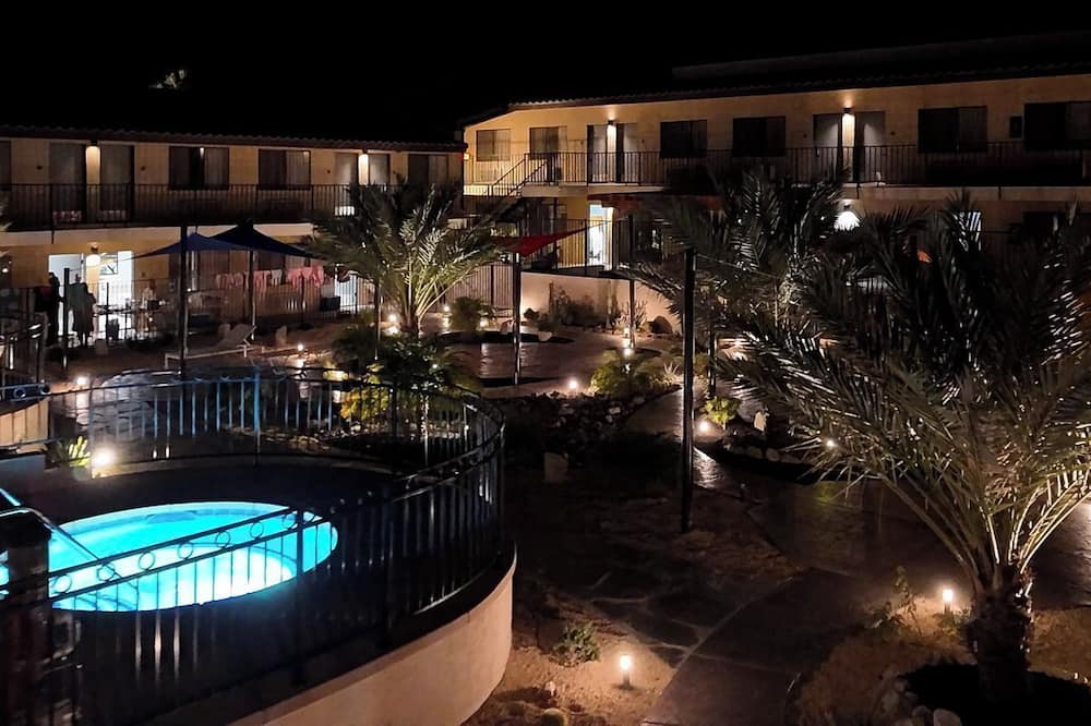 RELAX HOTEL AND SPA