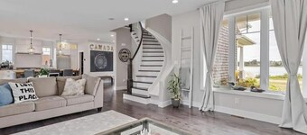 Waterfront Home: Slide & Hot Tub