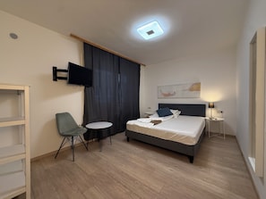 9 chambres, Wi-Fi, draps fournis