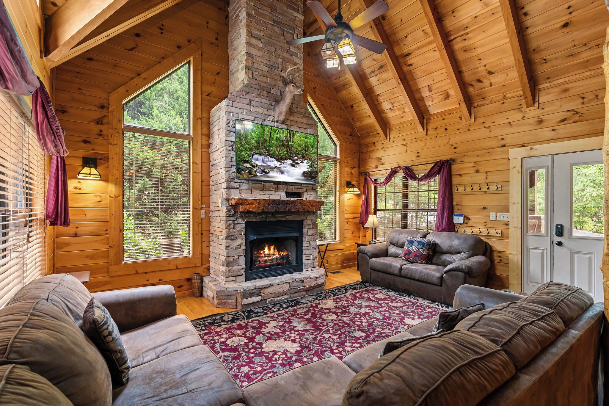 ridgetop-theatre-lodge-6