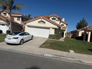 Property grounds - Enjoyable 4-bedroom house with AC in lovely San Diego (San Diego)