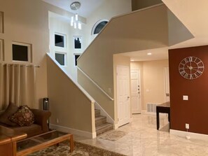 Interior - Enjoyable 4-bedroom house with AC in lovely San Diego (San Diego)