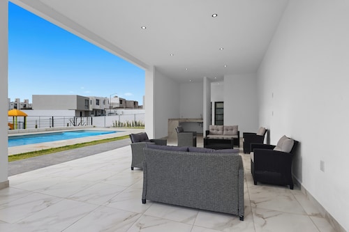 Modern Apartment with Pool in Querétaro