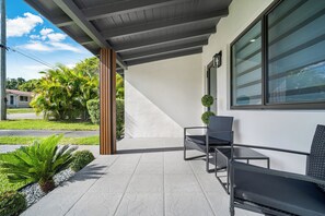 Terrace/patio - Bright 3BR Home near Beaches & Miami Shores (Miami)