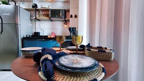 Classic Apartment | Private kitchen - Max Carneiros Suítes  (Tamandaré)