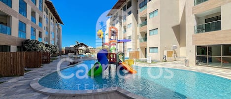 2 outdoor pools