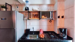 Classic Apartment | Private kitchen - Max Carneiros Suítes  (Tamandaré)