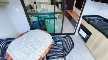 Family Studio | Dining