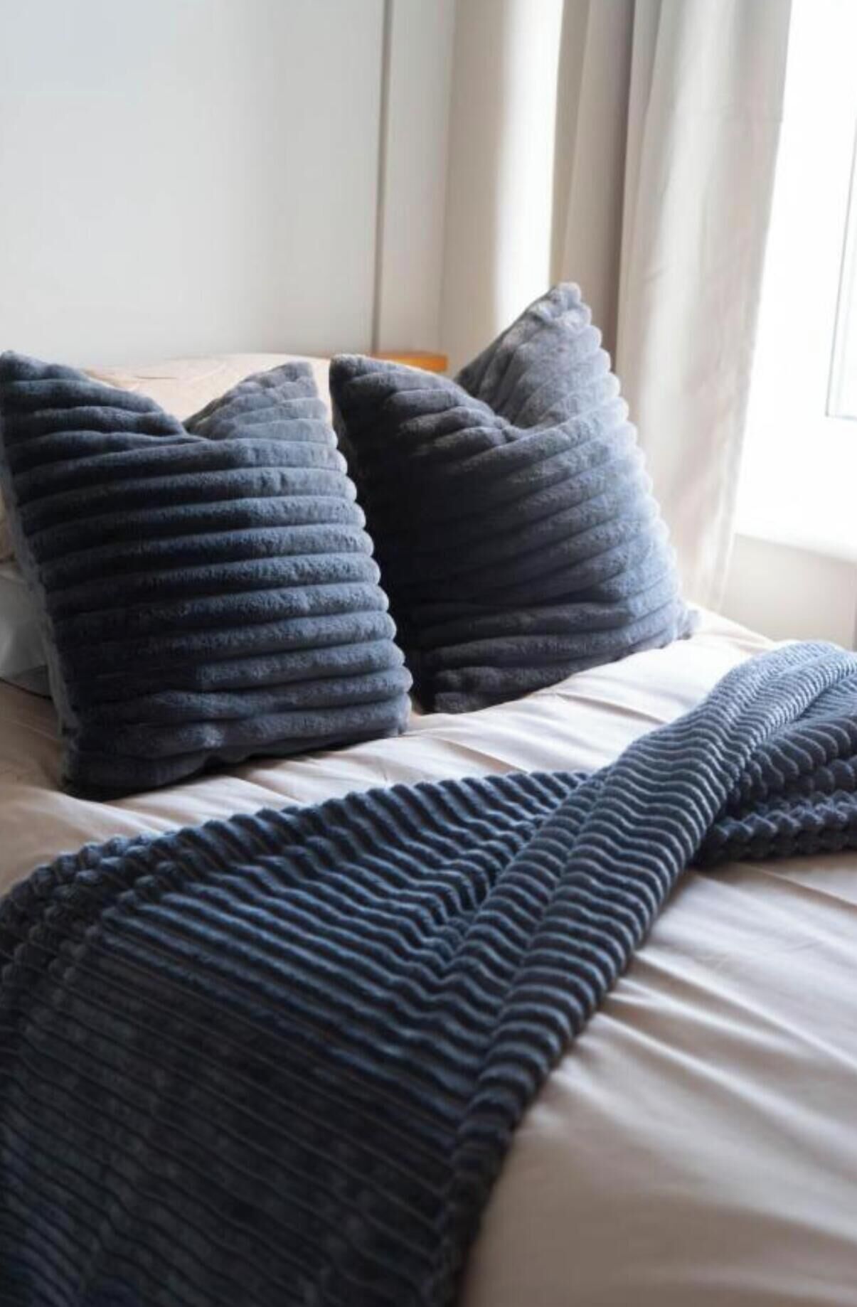 4 bedrooms, free WiFi, bed sheets, wheelchair access