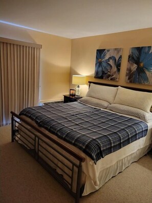 Acceso a internet y ropa de cama 