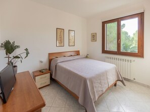 2 bedrooms - Spacious three-room apartment near Lacona beach (Lacona)