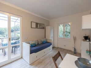 TV - Just 250 meters from the beautiful Fetovaia Beach (Fetovaia)