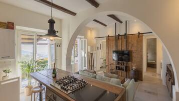 Frigorifero, microonde, forno, lavastoviglie