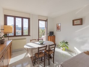 Dining - Spacious, bright and comfortable with 2 terraces (Portoferraio)