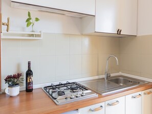 Fridge - Relaxing atmosphere and strategic location. (Portoferraio)