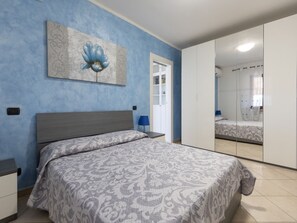 1 bedroom, WiFi - One-bedroom apartment with garden & Lacona view (Lacona)