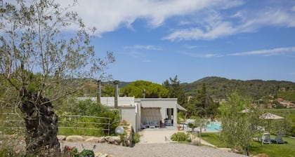 Elegant, modern, with a large private swimming pool