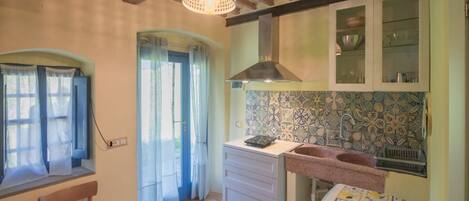 Refrigerador, microondas