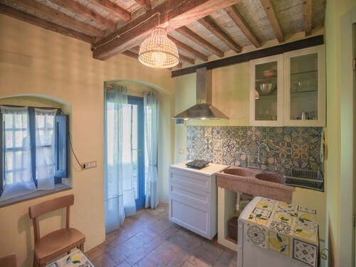 Perfect for couples, independent and on two levels