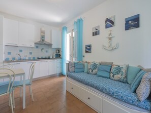 TV - Just steps from Fetovaia Beach (Fetovaia)