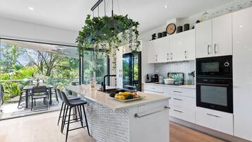 Fridge, microwave, coffee/tea maker, toaster