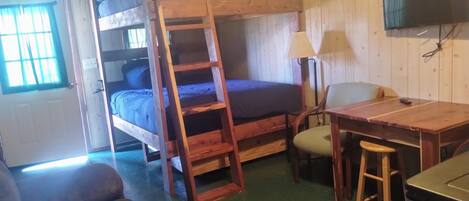 1 habitación, wifi y ropa de cama