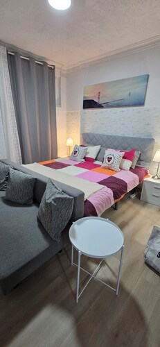 Basement apartment studio in Lisbon Portugal, near the center.