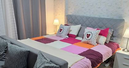 Basement apartment studio in Lisbon Portugal, near the center.