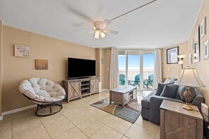 Smart TV, books - Oceanfront Balcony Views at Dolphin Sightings (North Topsail Beach)