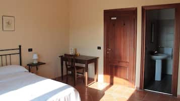 Schreibtisch, kostenloses WLAN