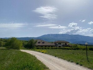 Exterior - Agriturismo C'era Una Volta (Poggio Picenze)
